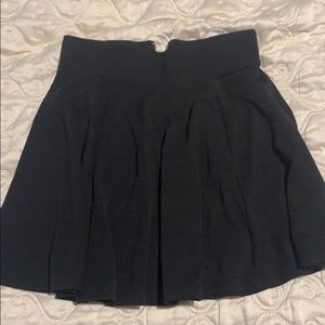 H&M DIVIDED SIZE XS BLACK SKIRT